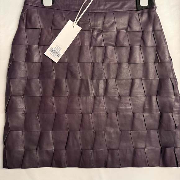 NWT Etcetera Genuine Leather Entwined Skirt in Nightshade (dark purple) - Size 2 - Picture 3 of 4